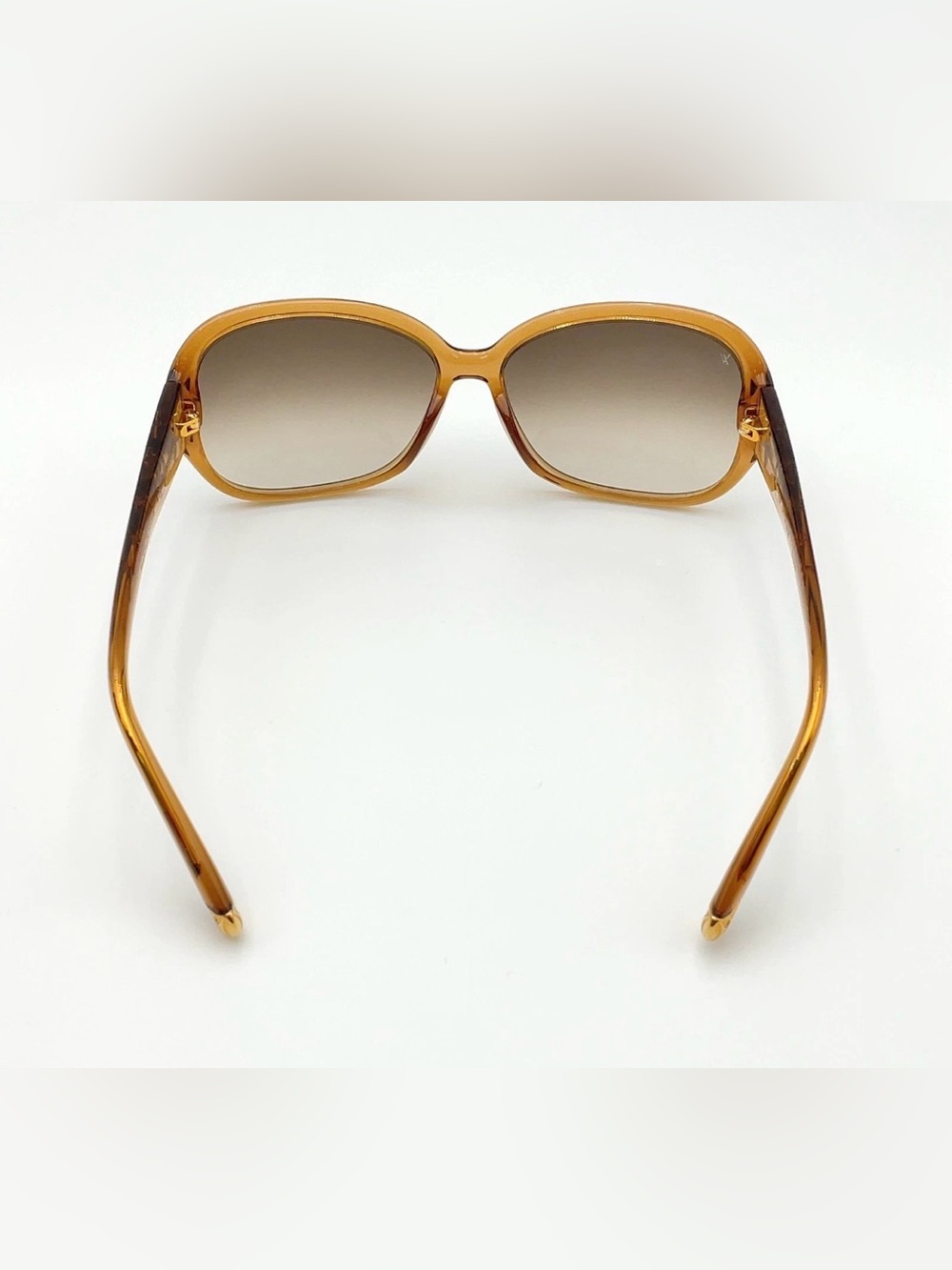 Auth LV ZO460E Obsession GM 59
15 Sunglasses Glitter Honey W/
Box - Picture 7 of 16